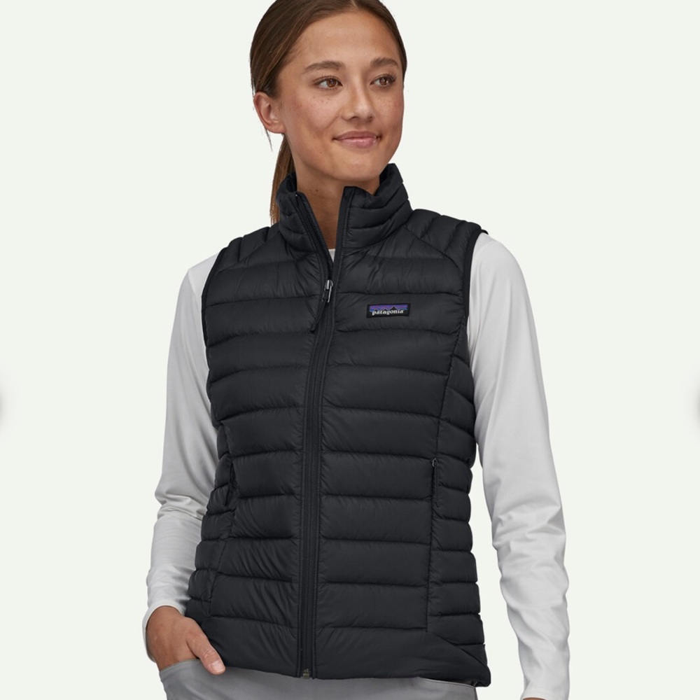 NWT Patagonia Down Sweater black Vest Women’s Size L